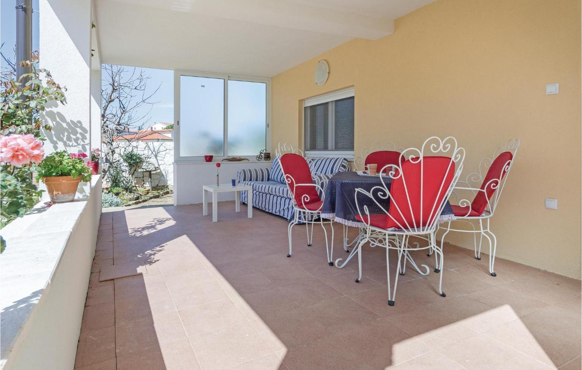 Awesome Apartment In Fazana With Wifi エクステリア 写真