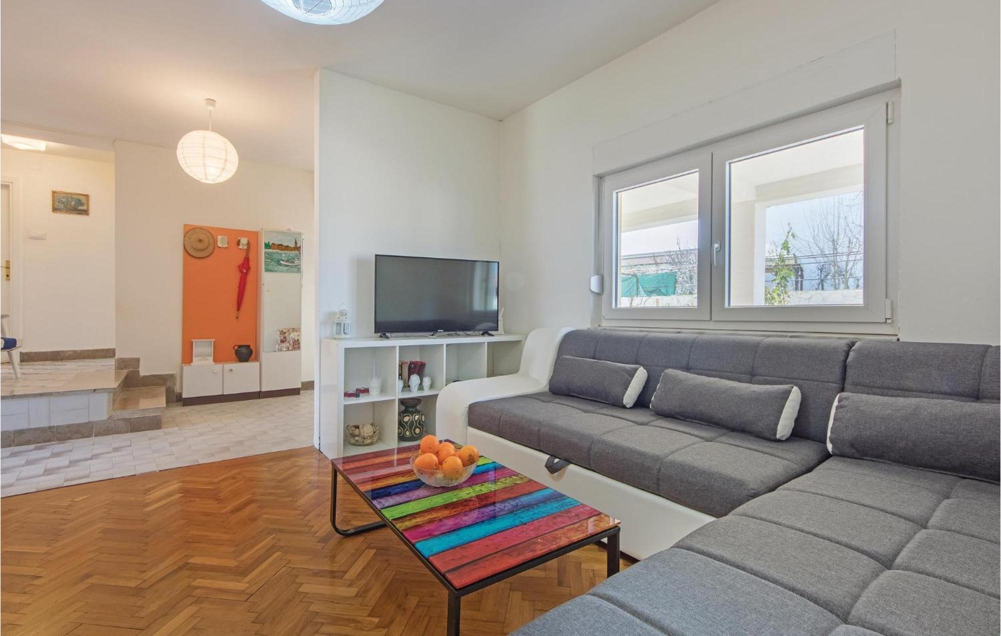 Awesome Apartment In Fazana With Wifi エクステリア 写真